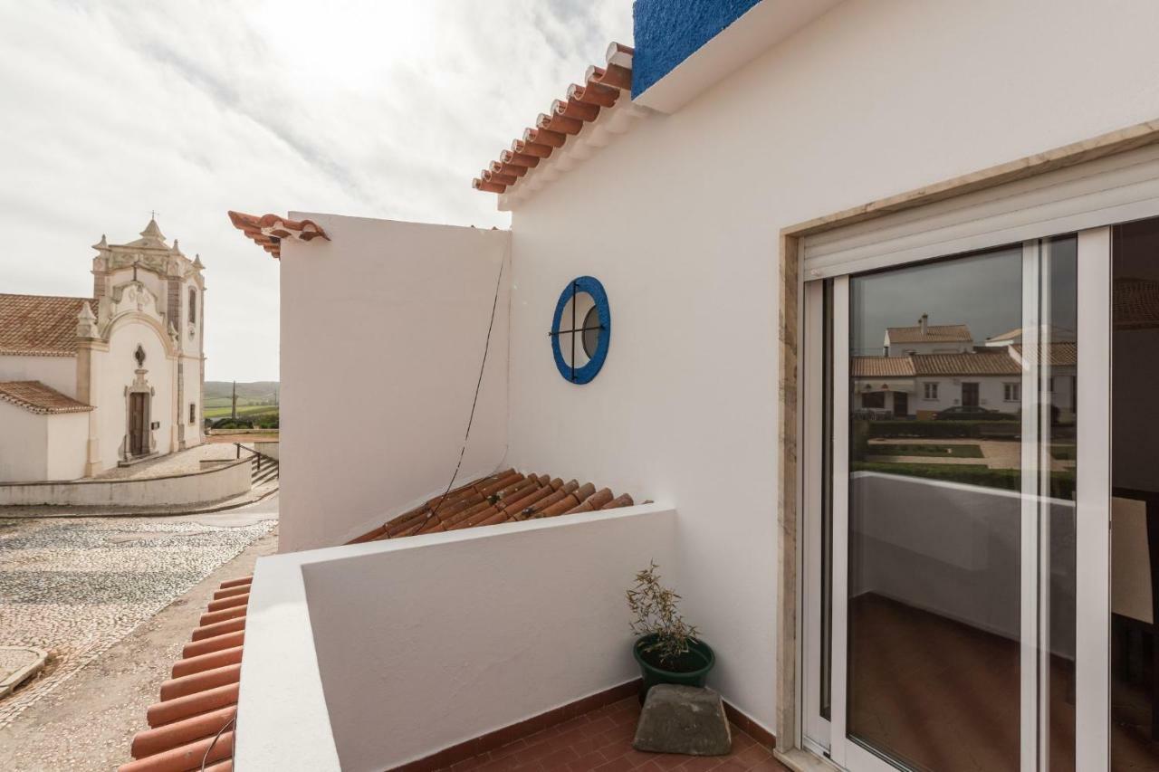 Lovelystay - 3 Bedroom Apartment In Vila Do Bispo Vila do Bispo Exterior foto