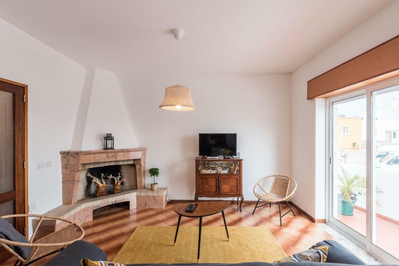 Lovelystay - 3 Bedroom Apartment In Vila Do Bispo Vila do Bispo Exterior foto